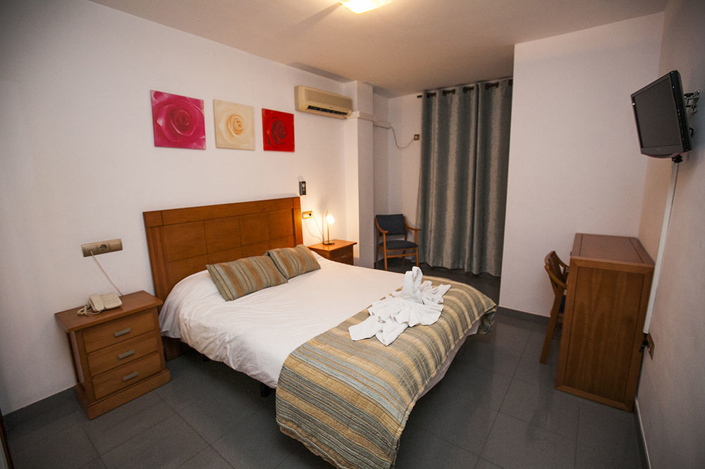 Hostal La Ermita Nerja Eksteriør billede